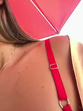 Snapshot of Rose-euphoria chatting on 02.14.25 Rose-euphoria online show from 02.14.25