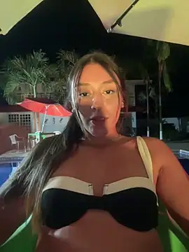 Snapshot of Rose-euphoria chatting on 03.10.25 Rose-euphoria online show from 03.10.25