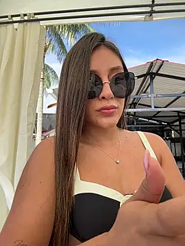 Snapshot of Rose-euphoria chatting on 10.02.25 Rose-euphoria online show from 10.02.25