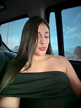 Snapshot of Rose-euphoria chatting on 11.10.25 Rose-euphoria online show from 11.10.25