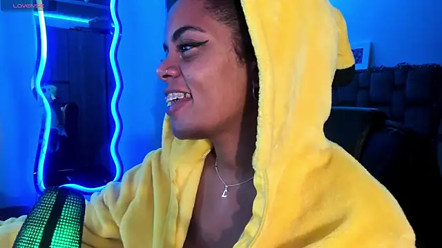 ladyrd1 online show from 12.31.24