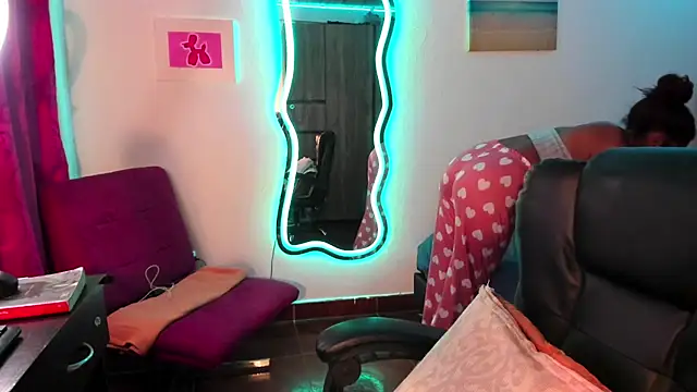 ladyrd1 online show from 01.26.25