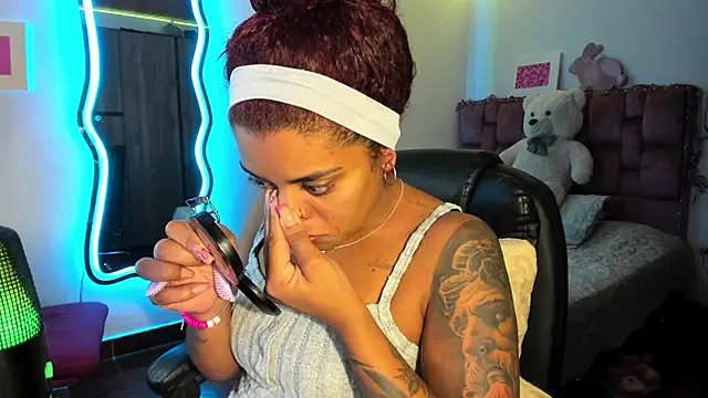 ladyrd1 online show from 01.29.25