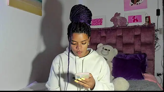 ladyrd1 online show from 10.16.25