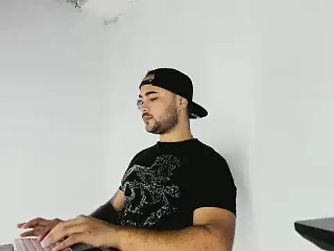 Sebas-hott online show from 11.02.25