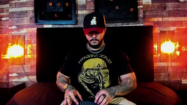 Van Velckan online show from 02.13.25