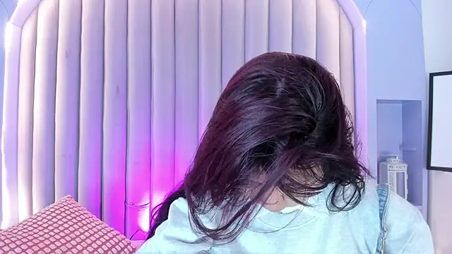 alaia-rogers online show from 11.06.25