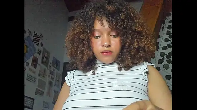 Ada gales  online show from 02.06.25