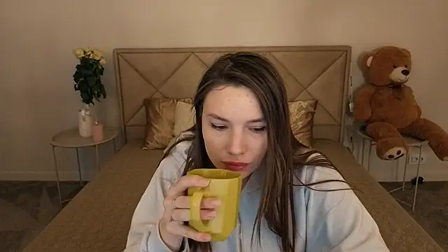 IceDanielles online show from 03.19.26