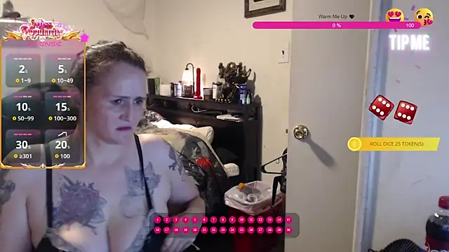 Snapshot of Demonicmiss chatting on 06.19.26 Demonicmiss online show from 06.19.26
