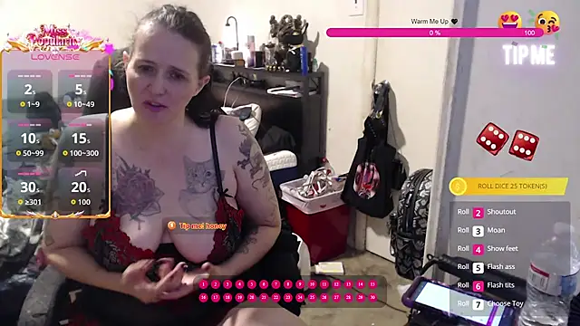 Snapshot of Demonicmiss chatting on 06.21.26 Demonicmiss online show from 06.21.26
