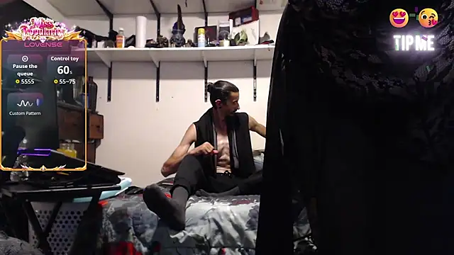 Snapshot of Demonicmiss chatting on 07.01.26 Demonicmiss online show from 07.01.26