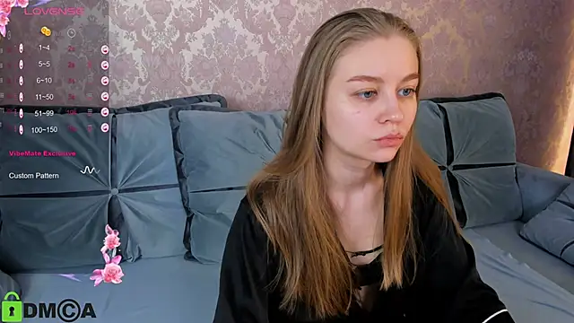 Snapshot of Polumna_cute chatting on 03.18.25 Polumna cute online show from 03.18.25