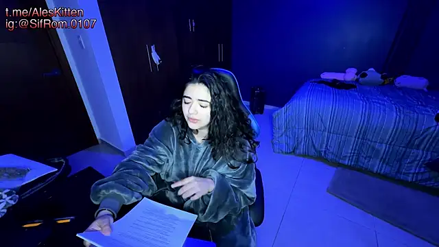 Ales Kitten online show from 03.12.25