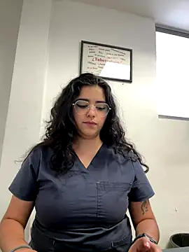 Ales Kitten online show from 10.04.25