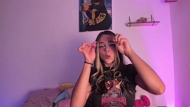 penny sweett  online show from 01.06.26