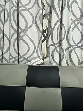 ZUCAAT online show from 02.25.25