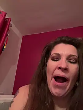 Lwhite1 online show from 01.24.25