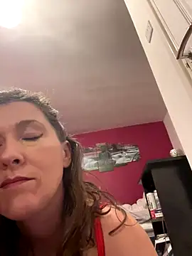 Lwhite1 online show from 11.14.25