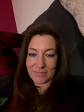 Lwhite1 online show from 11.21.25