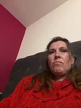 Snapshot of Lwhite1 chatting on 02.08.26 Lwhite1 online show from 02.08.26