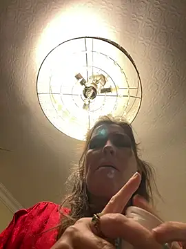 Snapshot of Lwhite1 chatting on 02.28.26 Lwhite1 online show from 02.28.26