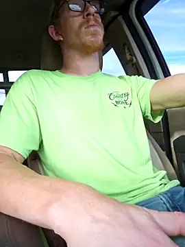 Snapshot of REDHAMMER_ chatting on 11.13.25 REDHAMMER online show from 11.13.25