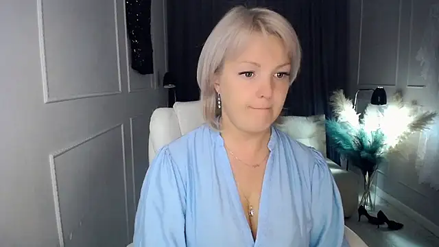 Juarnea online show from 09.24.25