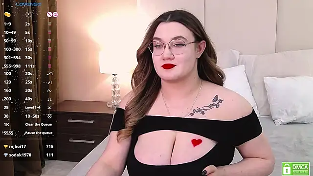 Nancy Mooree online show from 02.03.25