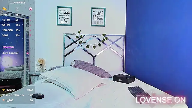 littleebonny online show from 01.12.25