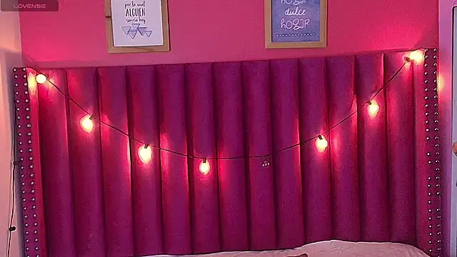 littleebonny online show from 02.04.25