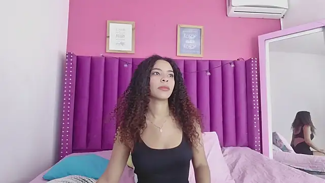 littleebonny online show from 12.17.25