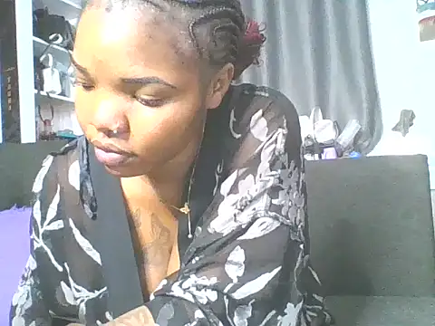 Snapshot of sweet_bigclit chatting on 11.15.25 sweet bigclit online show from 11.15.25