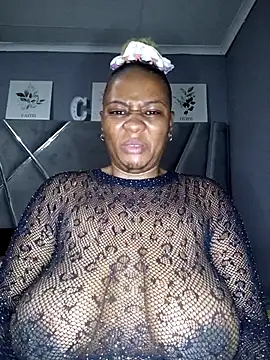 CocoBootyyy online show from 06.11.26