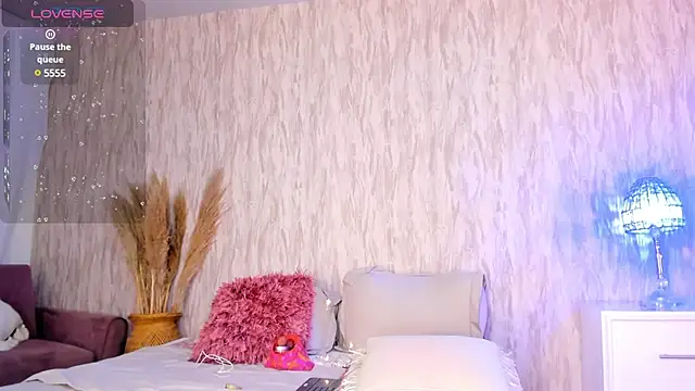 emily parkerr online show from 01.14.25