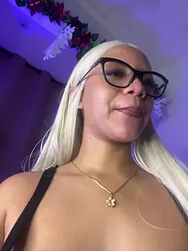 Charlotee  online show from 01.05.25