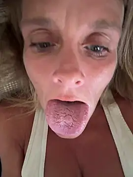 vixendoll87 online show from 03.08.25