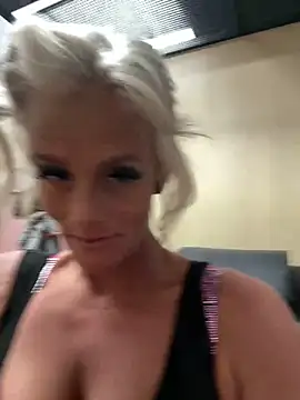 vixendoll87 online show from 12.03.25