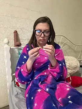 Snapshot of BeatriceTender chatting on 01.13.25 BeatriceTender online show from 01.13.25