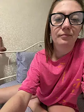 Snapshot of BeatriceTender chatting on 03.06.25 BeatriceTender online show from 03.06.25