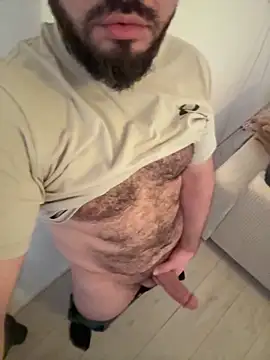 Snapshot of HairyArab90 chatting on 02.22.26 HairyArab90 online show from 02.22.26