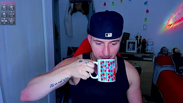 liam oficial02 online show from 12.16.24