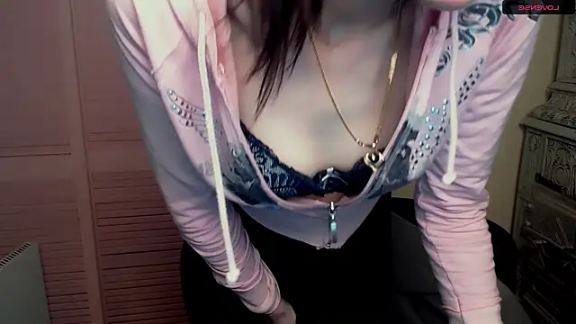 Snapshot of AmandaSell chatting on 01.08.25 AmandaSell online show from 01.08.25