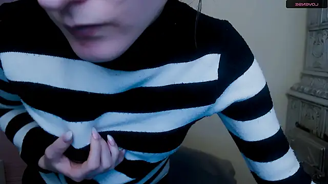 Snapshot of AmandaSell chatting on 01.17.25 AmandaSell online show from 01.17.25