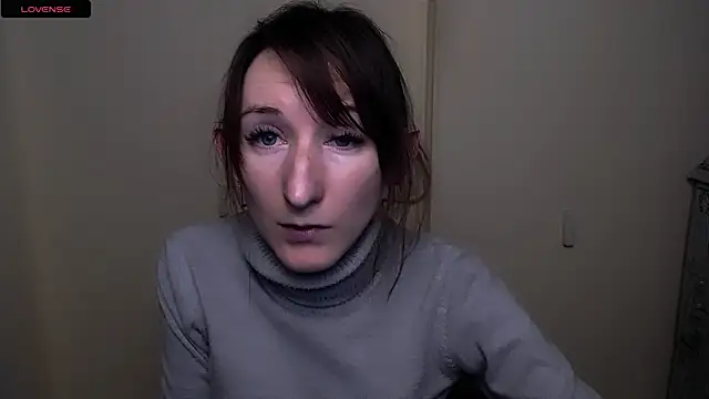 Snapshot of AmandaSell chatting on 02.24.25 AmandaSell online show from 02.24.25
