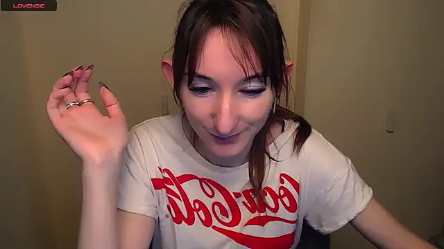 Snapshot of AmandaSell chatting on 03.05.25 AmandaSell online show from 03.05.25