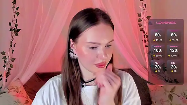 Snapshot of MishkaMe chatting on 01.09.25 MishkaMe online show from 01.09.25