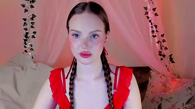 Snapshot of MishkaMe chatting on 02.02.25 MishkaMe online show from 02.02.25