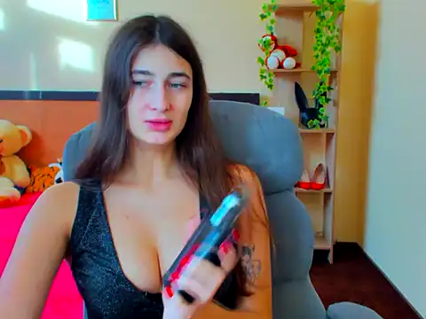 Snapshot of Moon-liza chatting on 01.09.25 Moon-liza online show from 01.09.25