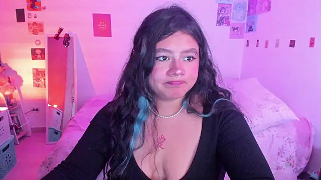 Snapshot of StephaniFox chatting on 01.15.25 StephaniFox online show from 01.15.25